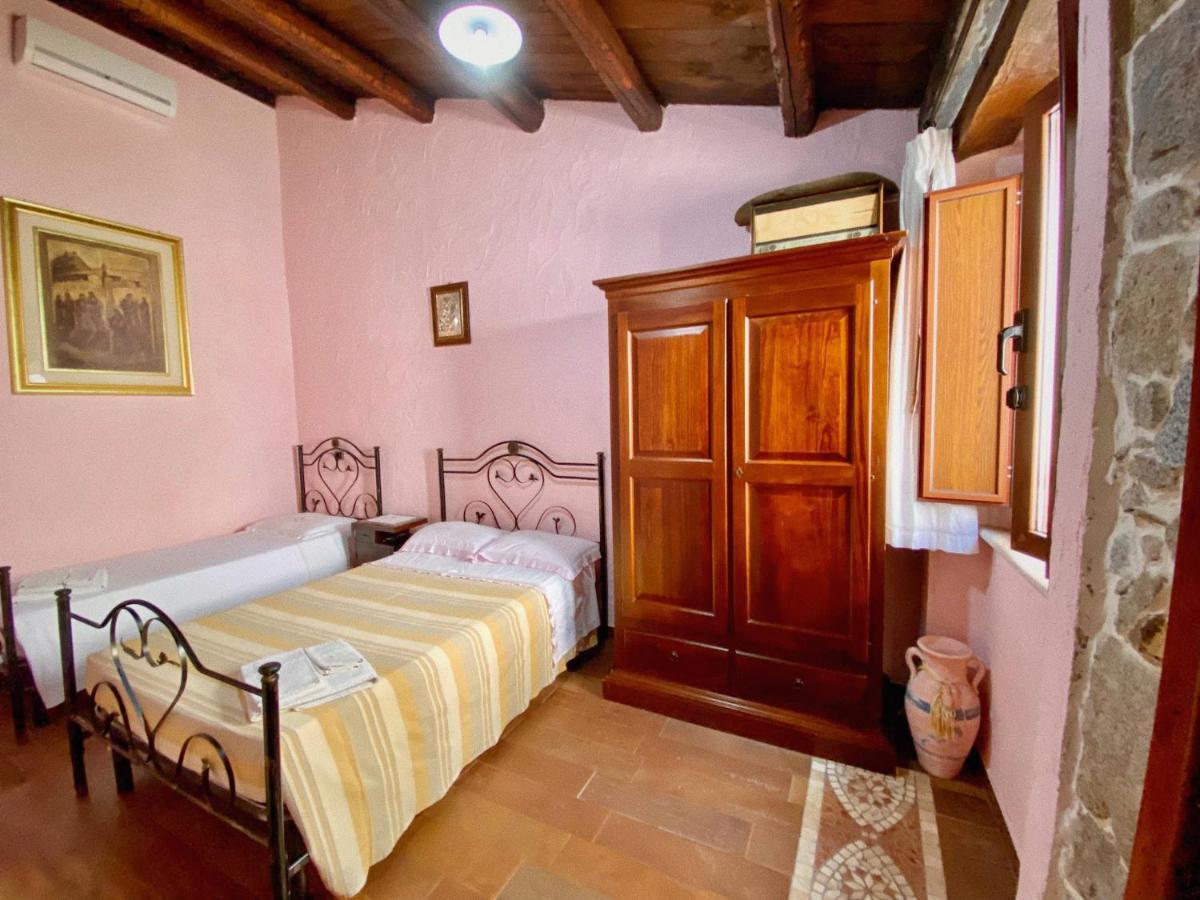 Bed and Breakfast Domos Antigas Bottidda Exterior foto